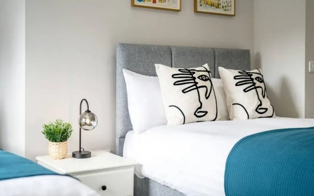 Host Apartments Picasso s Place III