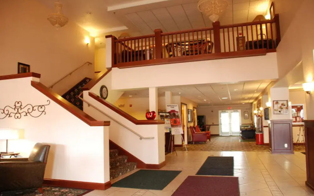 The Plaza Hotel & Suites Winona