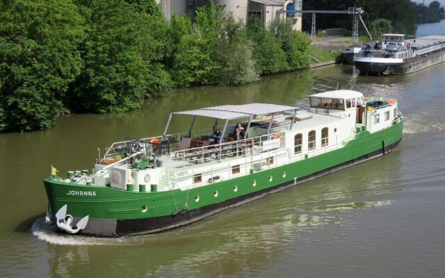 B&B Barge Johanna