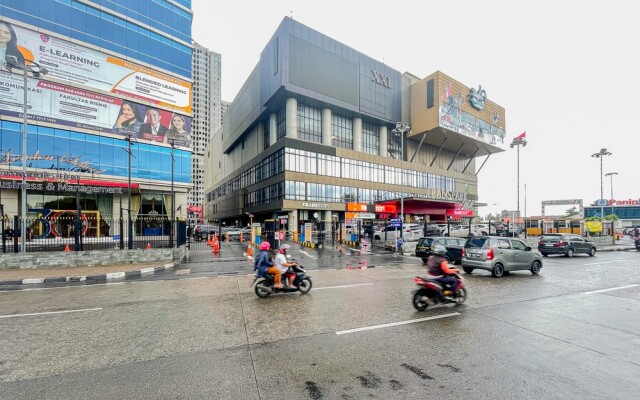 RedLiving Apartemen Transpark Juanda - Frams Properti Tower Jade with Netflix