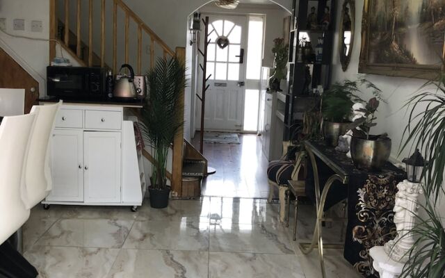 Centrally Located 4 Bedroom House