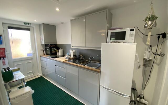 Self Catering Private Annex Near Ferndown