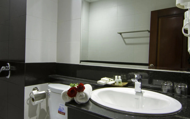 Rose Emerald Hotel