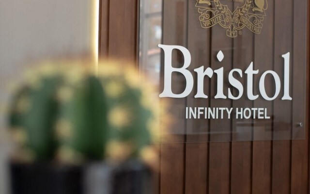 Bristol Infinity