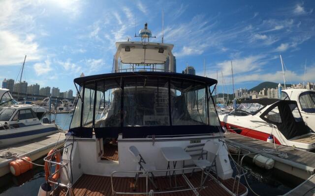 Busan Yatch King Stay