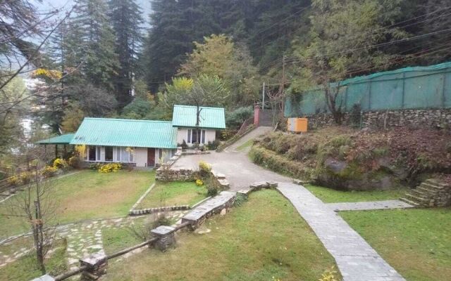 Asaka Himalayan Inspiration lodge Kasol