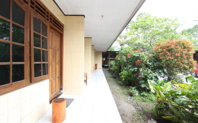 Hotel O Pondok Wisata Sri MulyoNearSultan Agung Stadium Bantul
