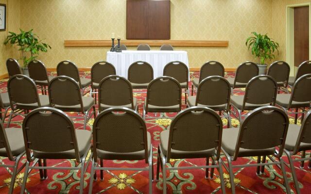 Hampton Inn & Suites McComb