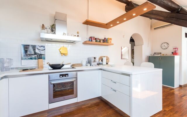 Penthouse Via Caradosso