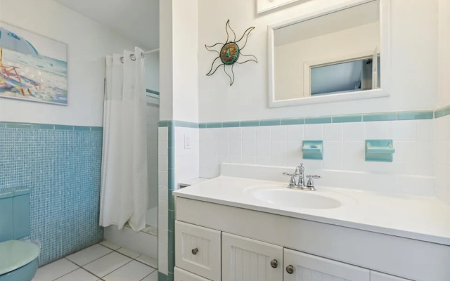 4880 N Banana River