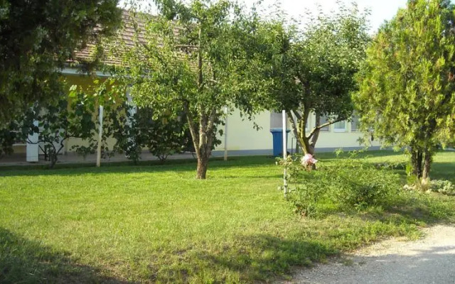 Éva Apartmanház