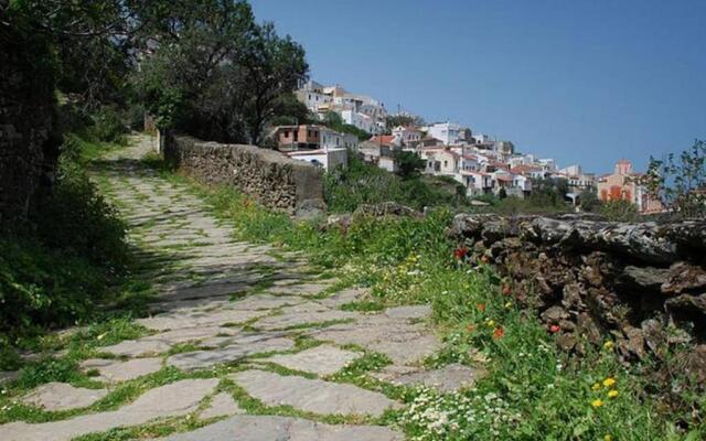 VILLA BEAUTIFIS in Kea, 4BDR/7prs, pool, seaview
