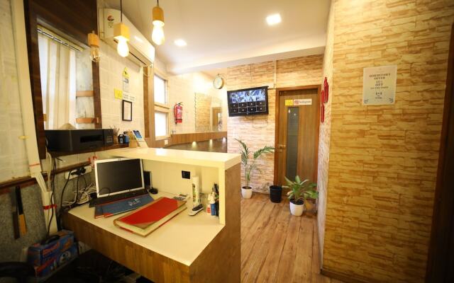 MAPLE SOCIAL HUBZ - Hostel