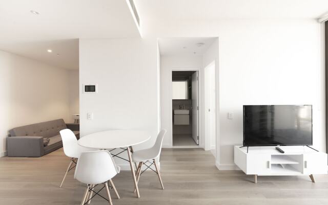 Modern Apartment in Darling Harbour