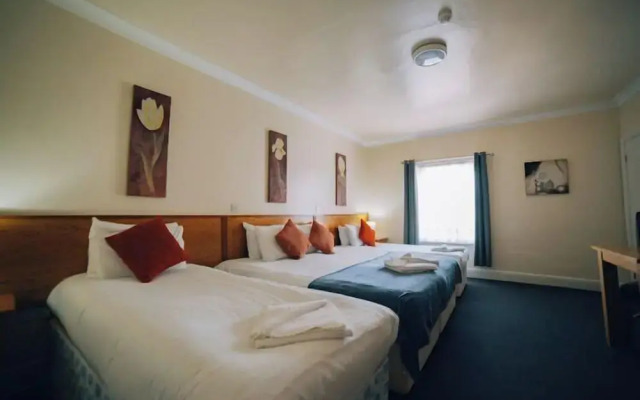 Rooms At 95 Long Street