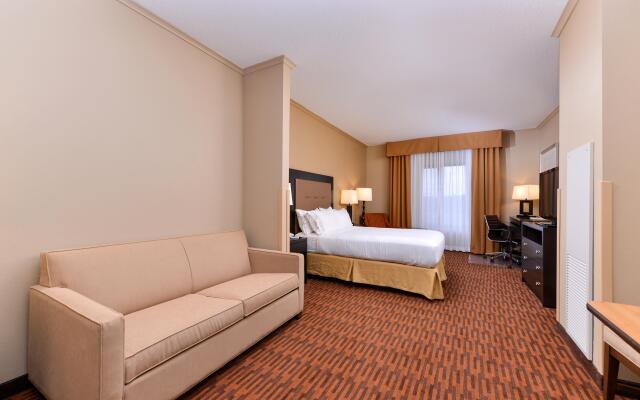 Holiday Inn Express Breezewood by IHG