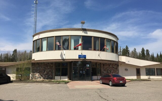 The Hotel at Falcon Lake