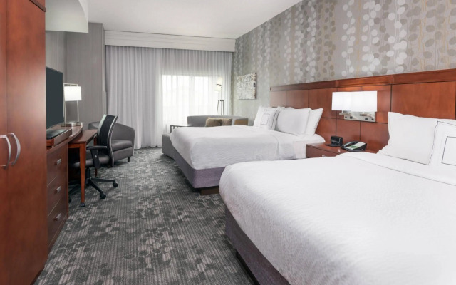 Courtyard Buffalo Airport