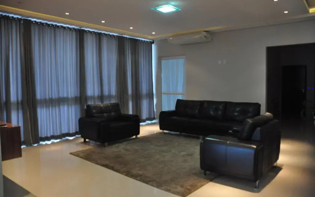 Kamur Plaza Hotel