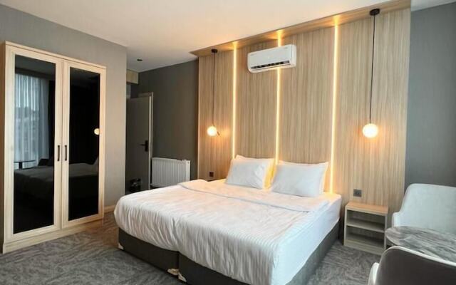 Royal Mass Airport Business Hotel