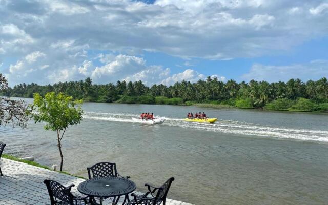 Lagoon Sarovar Premiere Resort - Pondicherry