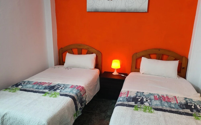 Low Cost Room Plaza de Hierro III