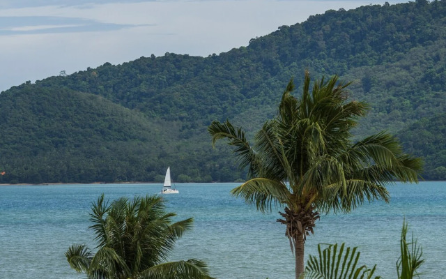 Attractive SeaView 4br Private PoolVilla