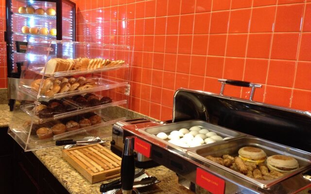 Aiden Los Angeles Downtown Dragon Gate Inn