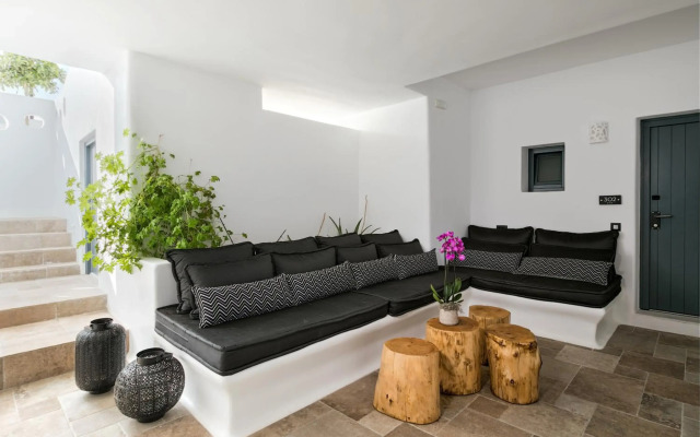 Portes Mykonos Suites & Villas