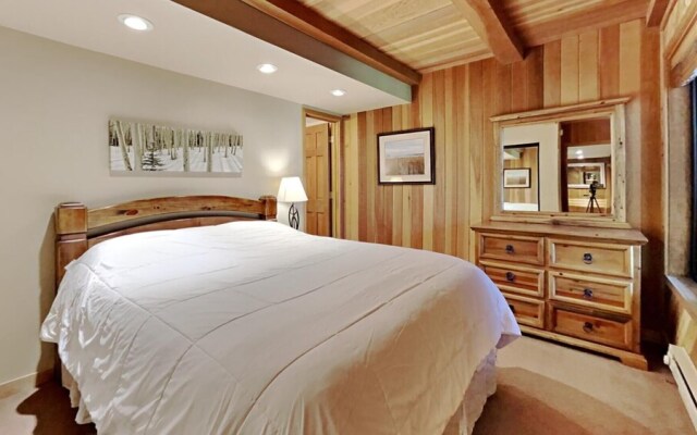 Beautifully Remodeled 2 Bed 2 Bath Condo with Mountain View! Great Location, Close to Slopes! (Unit 302 at 1849) by RedAwning