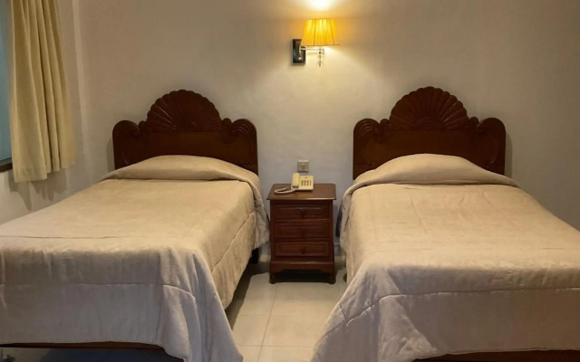 Yellow Star Hotel Gejayan