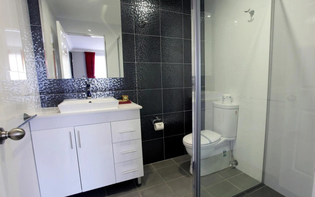 Cattleman's Country Motor Inn & Serviced Apartments