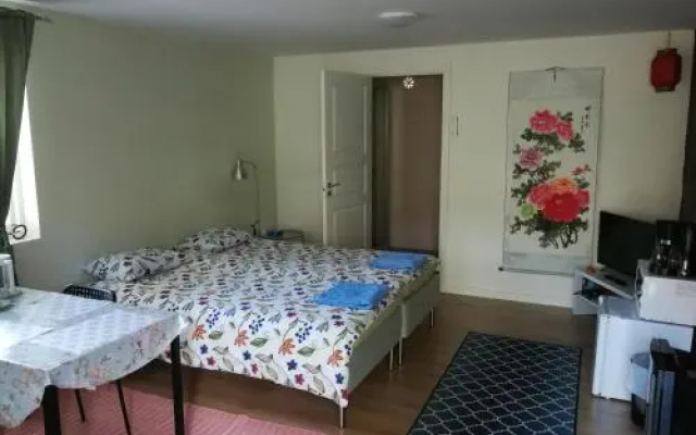 Lin's B&B