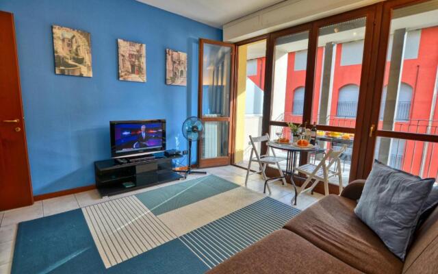 Studio Apartment Good Times