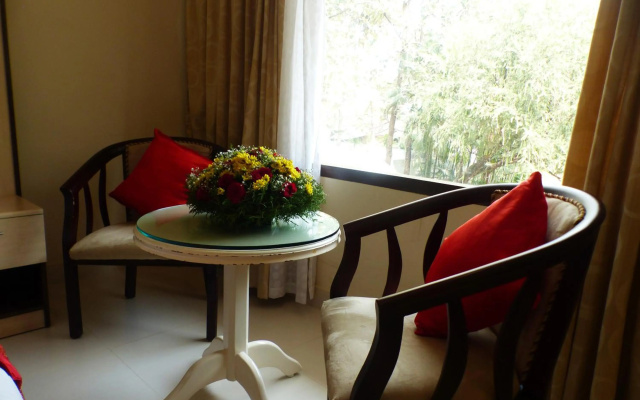 Hotel Highway Garden – Guest Rooms – Kakkanad