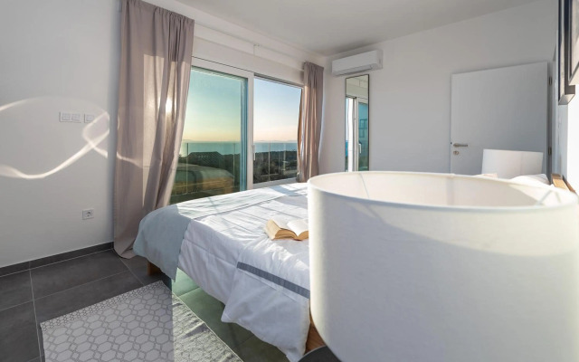 Villa Olea, luxury retreat with nature blend