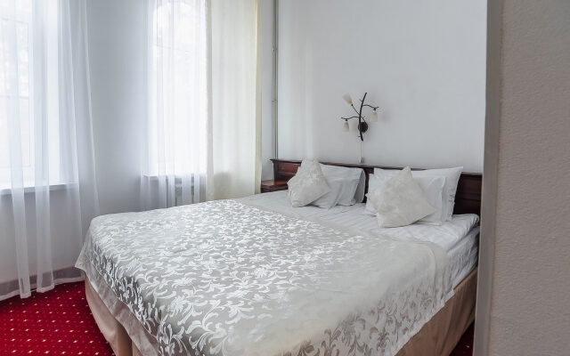 Шаляпинъ (Кисловодск)