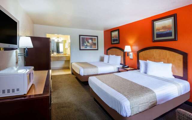 Travelodge by Wyndham Houston Hobby Airport