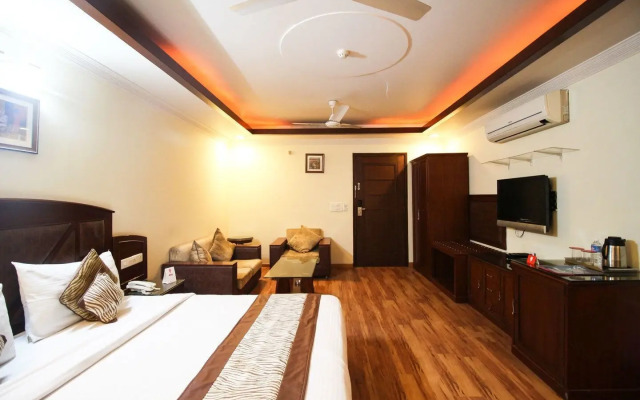Parkland Chirag Enclave