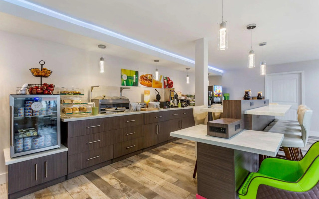 Quality Inn Murfreesboro - University Area