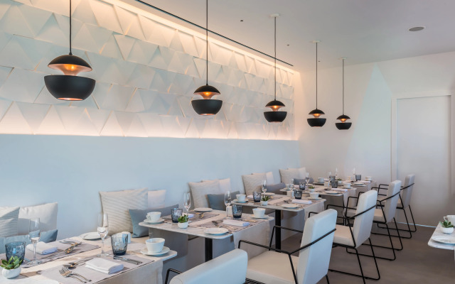 Grace Hotel, Auberge Resorts Collection