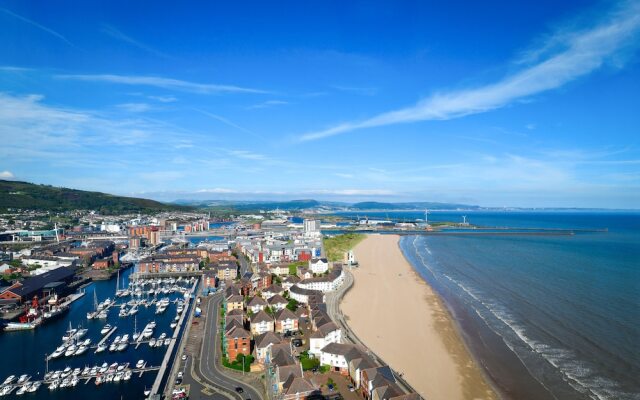 Meridian Quay Apartments