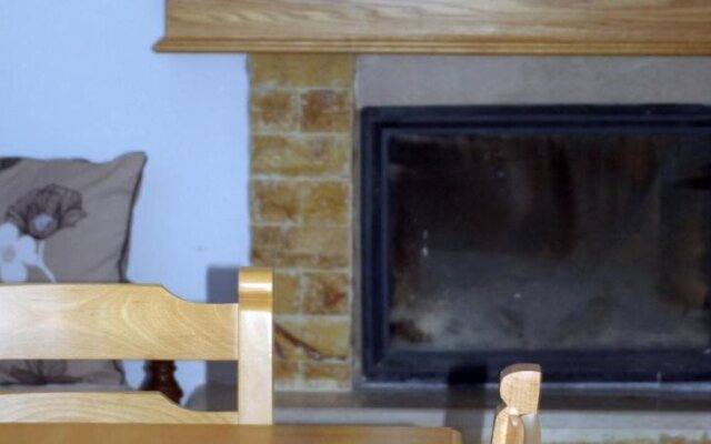 Monolithos Village Apartments