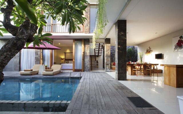 Luxury 2 Bedroom Villa With Private Pool, Bali Villa 2033