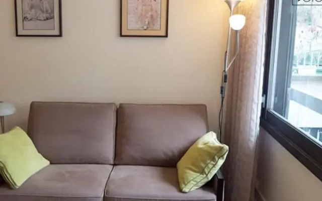 Charming and cozy Montparnasse flat