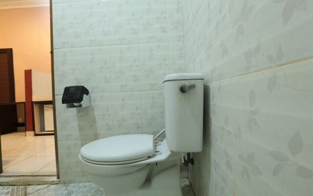 RedDoorz @ Dewi Sri