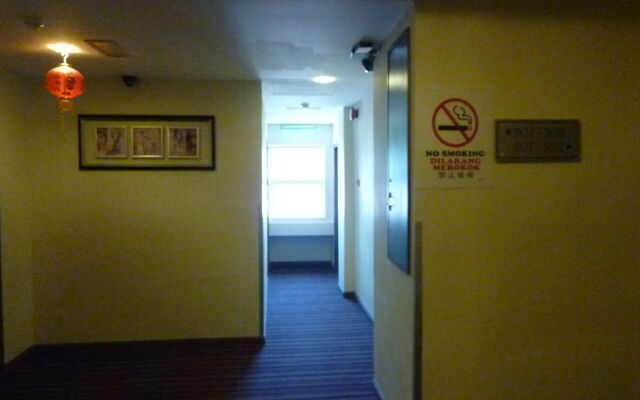 DM Hotel