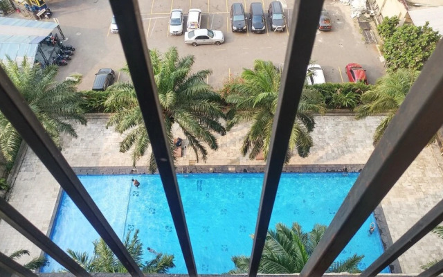 Relaxing 2BR Mutiara Bekasi Apartment