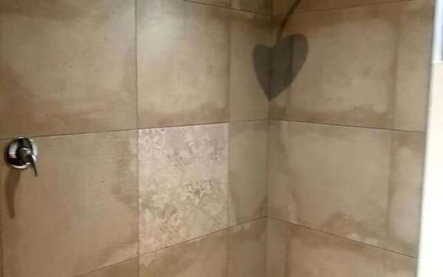 Rocky Hollow Guest Farm