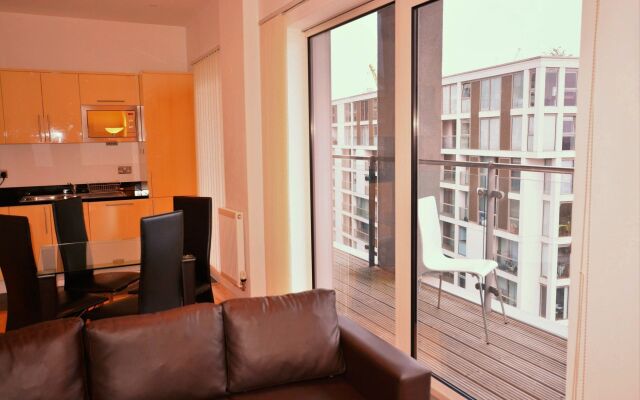 Zen Apartments - City Airport London